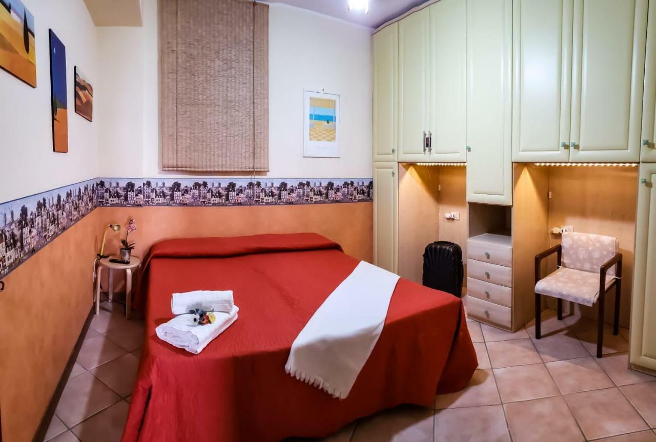 Incantevole Casa Sul Mare Vicino A Roma Nettuno Exterior foto